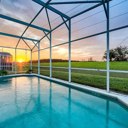 Family-Friendly Davenport Retreat 11 Mi To Disney